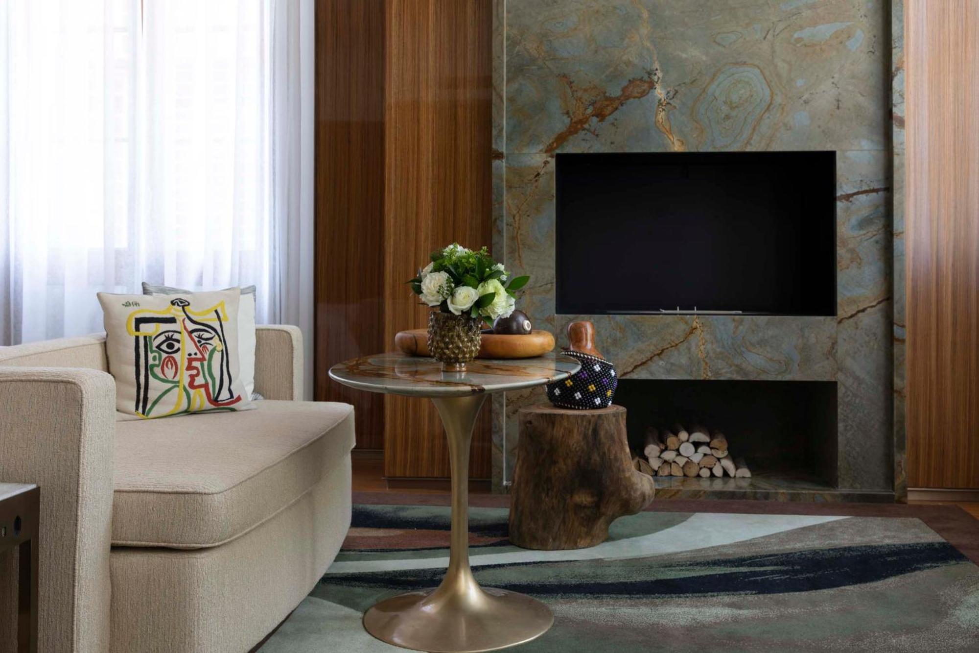 ホテル Rosewood サンパウロ エクステリア 写真 A tulip table