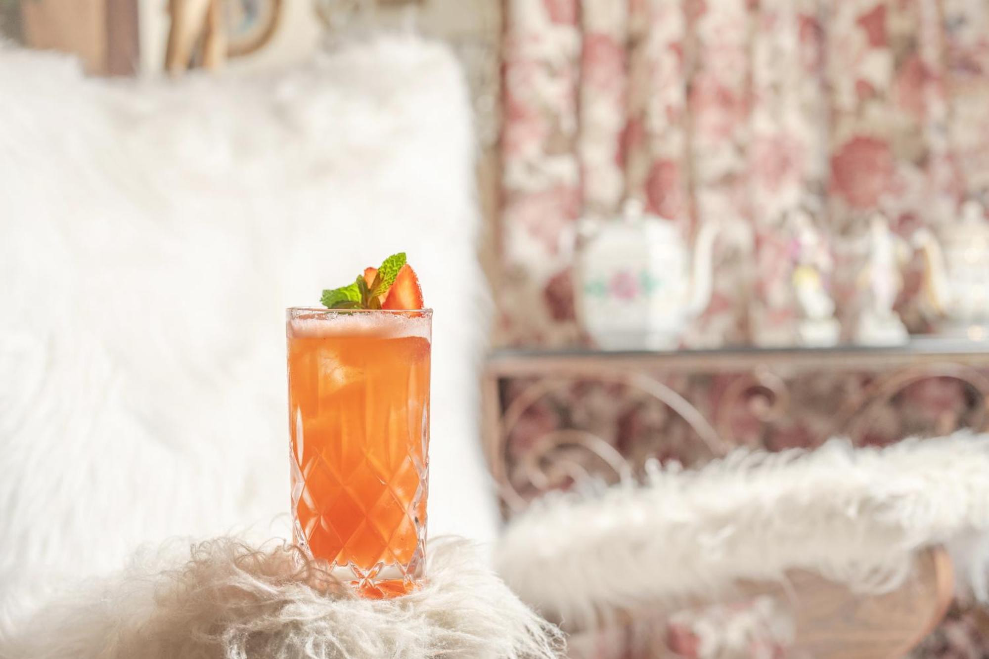 ホテル Rosewood サンパウロ エクステリア 写真 A Greyhound cocktail
